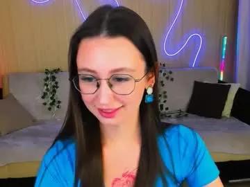 Group yourlovelystoryy on Chaturbate