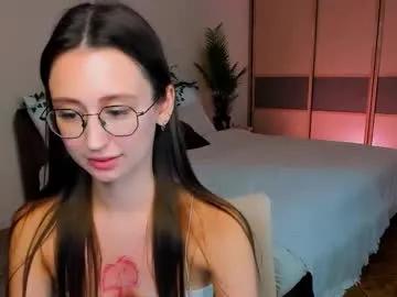 Group yourlovelystoryy on Chaturbate