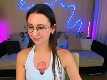Group yourlovelystoryy on Chaturbate