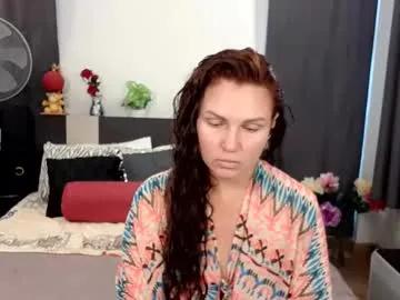 Group yourmysterycharm on Chaturbate