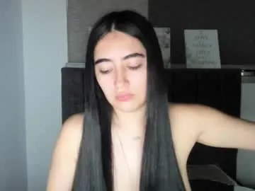 zoe_jones7 on Chaturbate