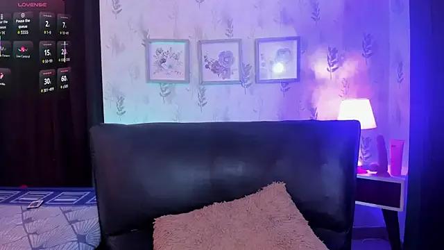 Freechat alana_madison10 on StripChat
