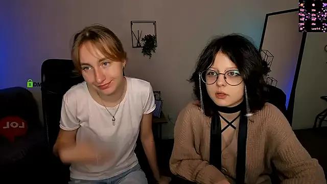Group beauty_ginger_ on StripChat