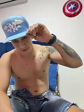 Freechat blackbullger_ on StripChat