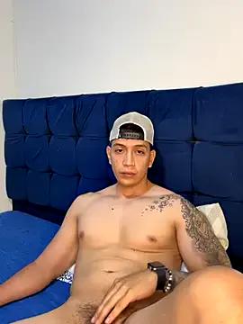 Freechat blackbullger_ on StripChat
