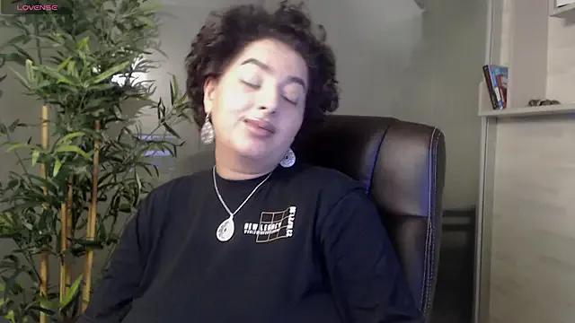 Freechat BustyAllyy on StripChat