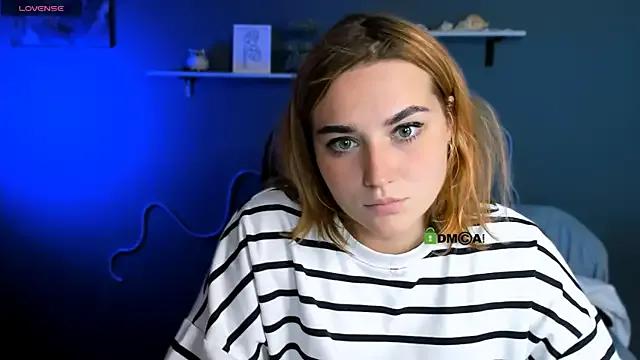 Freechat casey_meow_ on StripChat