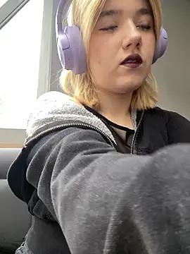 StripChat Cherry___Blossom is Freechat Cherry___Blossom — squeeze puffy boobs - strangers near me