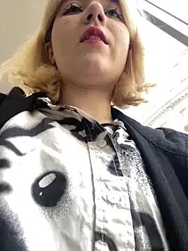Freechat Cherry___Blossom on StripChat