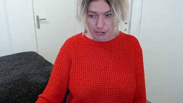 StripChat cumfun is Freechat cumfun — squirt for Syl