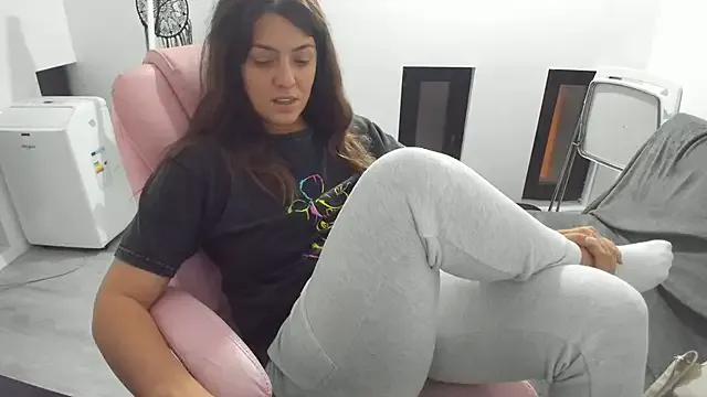 Freechat Dyana_Kaylinn on StripChat