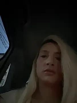 Freechat Ella_Charm on StripChat