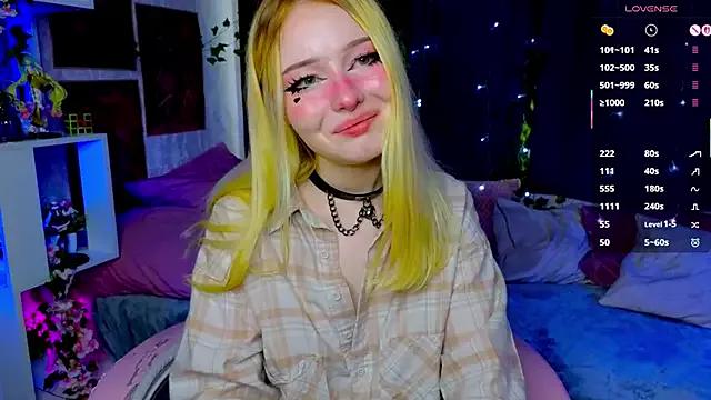 Freechat ElswythCovil on StripChat