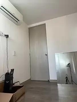 Freechat emma_hot2006 on StripChat