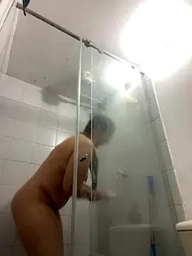 Freechat emma_hot2006 on StripChat