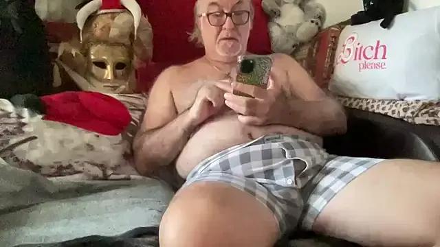 StripChat EroticVenetian is Freechat EroticVenetian — 3 FINGERS JACKHAMMERING COP'S ASSHOLE