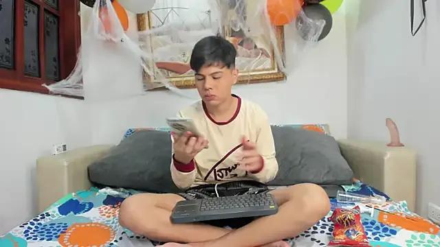 StripChat Felipe_Cold is Freechat Felipe_Cold — HELLO FELIPE