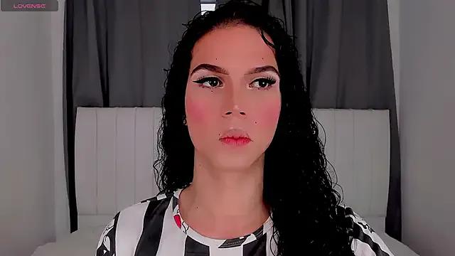 Freechat gatitavenecis on StripChat