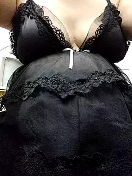 Freechat Haralushiaaa on StripChat