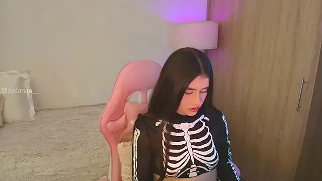 StripChat iriswest_ is Freechat iriswest_ — Bounce ride dildo + oil + plug.