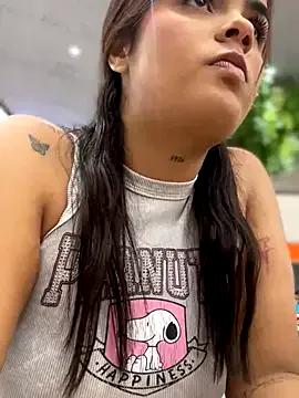 Freechat Kaily_Sweet16 on StripChat