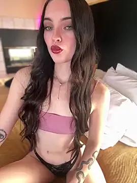 Freechat KarissaChantelle on StripChat