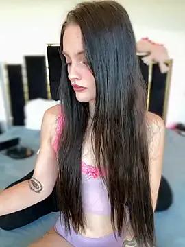 Freechat KarissaChantelle on StripChat