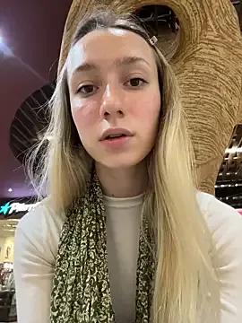 StripChat Lia__Love is Freechat Lia__Love — Syck big finger with rall eyes