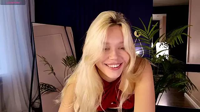 StripChat logic_404 is Freechat logic_404 — deeptroat 25cm