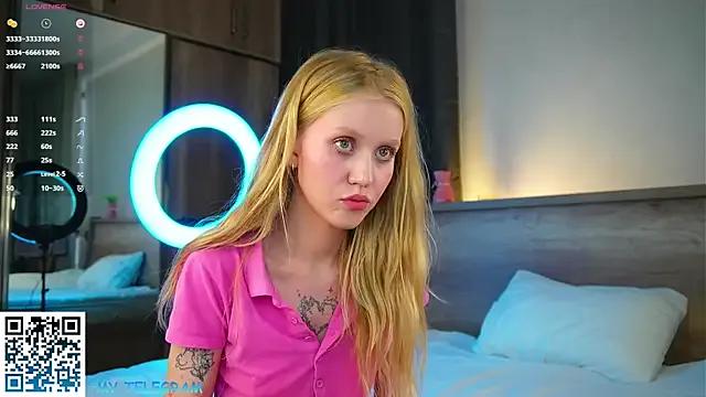 Freechat LolySun on StripChat