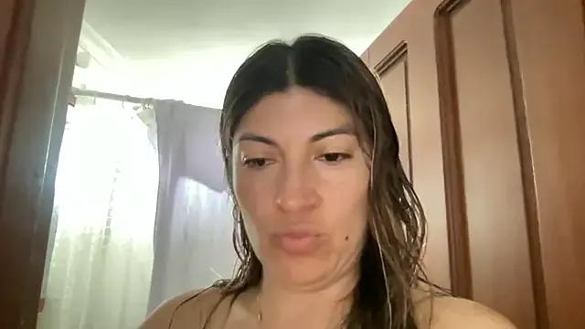 Private LunaBeya on StripChat