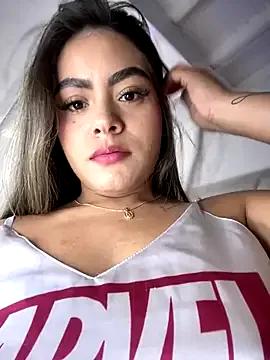 Freechat MayaMoanXXX on StripChat