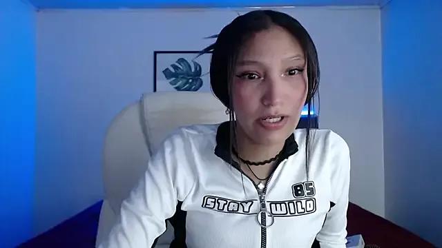 Freechat mia_collens on StripChat
