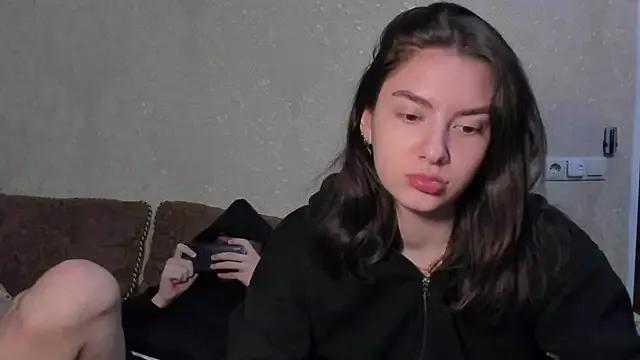 Freechat muuur_fam on StripChat