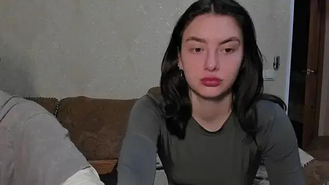 Freechat muuur_fam on StripChat