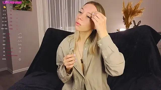 StripChat NyxaThorn is Freechat NyxaThorn —  Kiss you