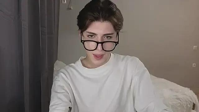 StripChat Oliver_star_boy_ is Freechat Oliver_star_boy_ — pull for 5 minutes