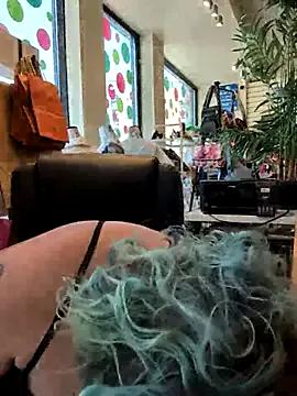 Freechat PotOfGreer on StripChat