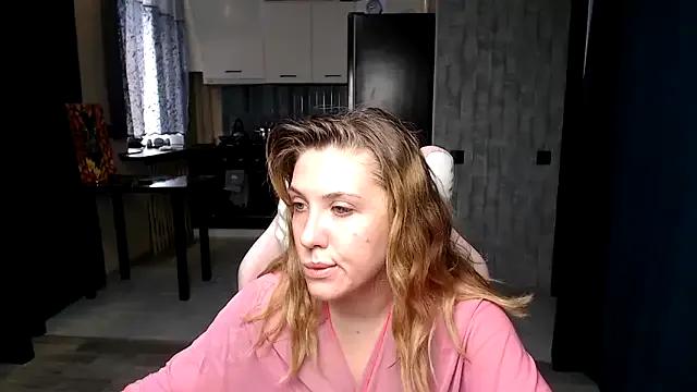 Freechat Reginasmilee on StripChat