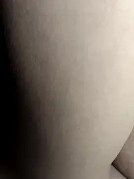 Freechat Riyaa_Stream_25 on StripChat