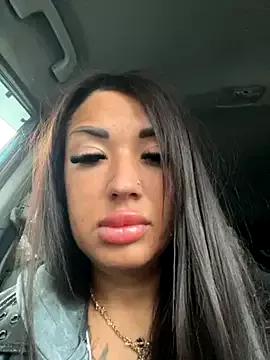 StripChat RuslanaXX is Freechat RuslanaXX — Wow squirt in car on parking mallwow