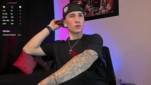 StripChat Sebas_maverick is Freechat Sebas_maverick — masturbate while I play with you x5
