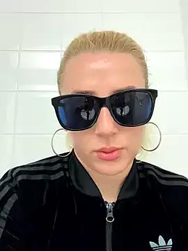 Freechat Strongqueen on StripChat