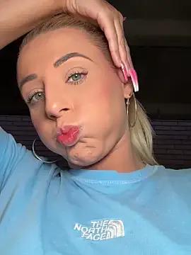 Freechat Strongqueen on StripChat