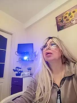 Freechat SusieNoreen on StripChat