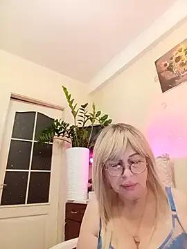 Freechat SusieNoreen on StripChat