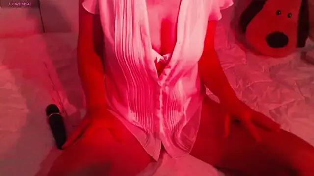 Freechat sweetchani666 on StripChat