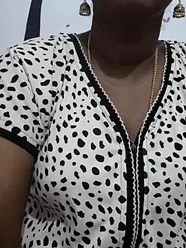 Freechat Tamil_Meera12 on StripChat
