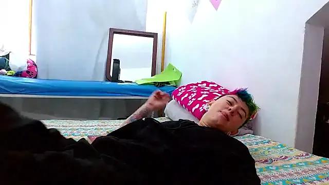 Freechat tomboyblue on StripChat