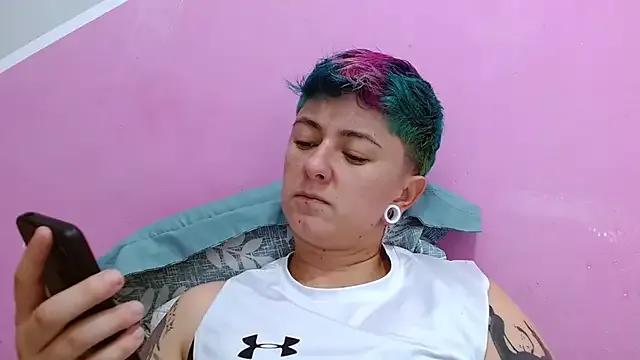 Freechat tomboyblue on StripChat
